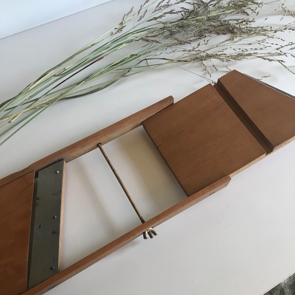 Vintage Wood Mandolin Vegetable Cabbage Shredder Grater, Primitive Kitchen Tools - Picture 6 of 10